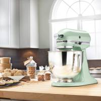 KitchenAid Artisan Series 5 Quart Tilt Head Stand Mixer with Pouring Shield KSM150PS, Pistachio