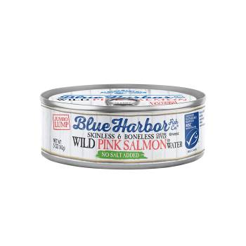 Salmon canned in water, without added salt, has a mild flavor, tender, firm, delicious fish, easy to use in seafood recipes