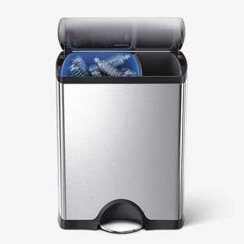 The kitchen trash bin's dual compartments make it easy to garbage classification and durable and sturdy garbage bags