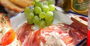 Traditional Food in Spain varies by region, including geography and climate. Including both traditional and local Spanish cuisine