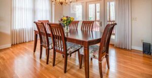 The dining table set is not only a piece of furniture used to decorate your dining room, but also a center to connect all members of any family. Since ancient times, regardless of the family
