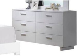 Looking to upgrade your bedroom storage? Discover the best drawer dressers, plus expert tips on choosing the perfect style, size, and features to match your space and aesthetic